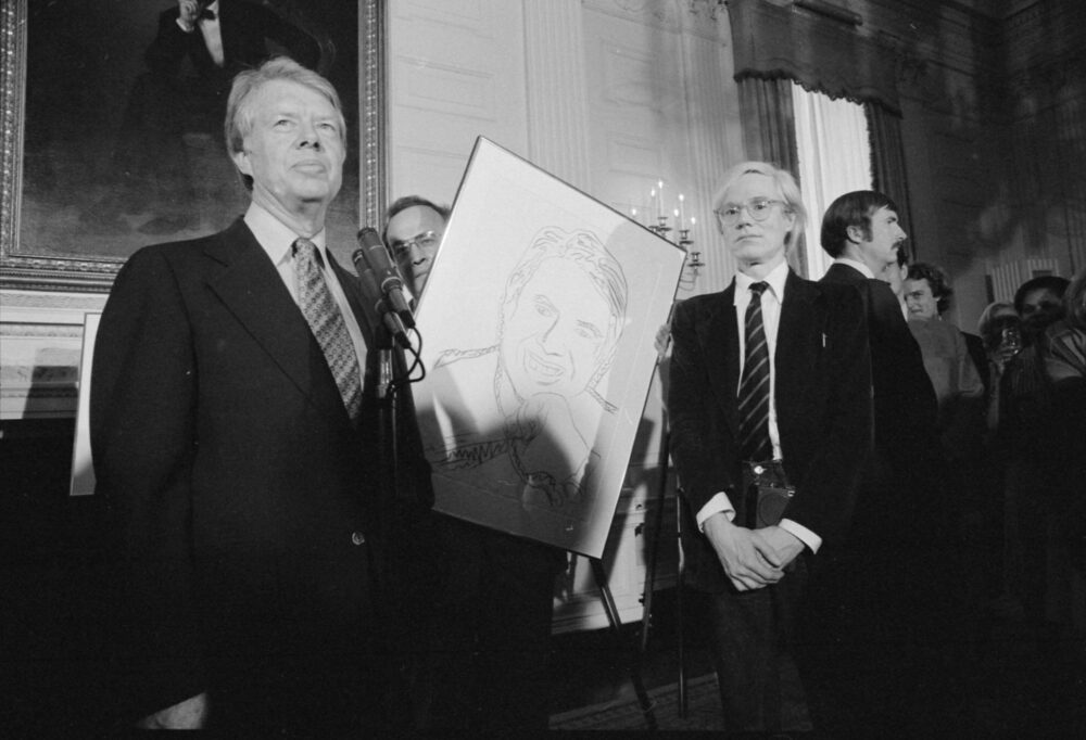 Andy Warhol: Il re della Pop Art metà 900 2 Andy Warhol