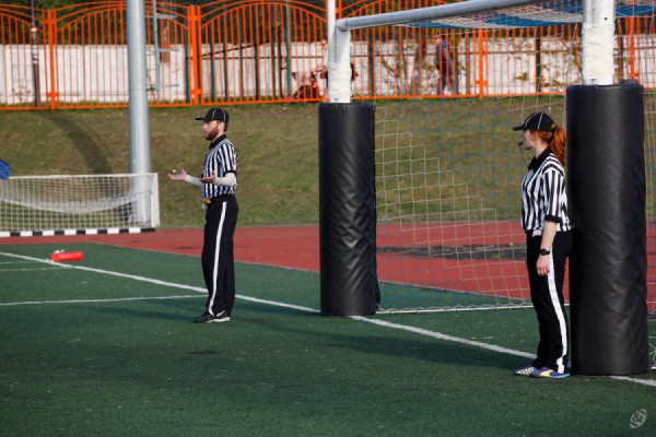 May 9, 2015 / Korolev, Moscow Region, Russia / Head linesman Anton Kozlov and backjudje Daria Shakhina / © First&Goal (firstandgoal.ru) / Mikhail Klaviaturov