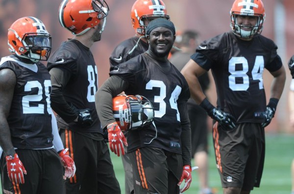Jun 16, 2015; Berea, OH, USA RB Isaiah Crowell (34), RB Terrance West (28) TE Jim Dray (81), TE Rob Housler (84) during minicamp. Ken Blaze-USA TODAY Sports.