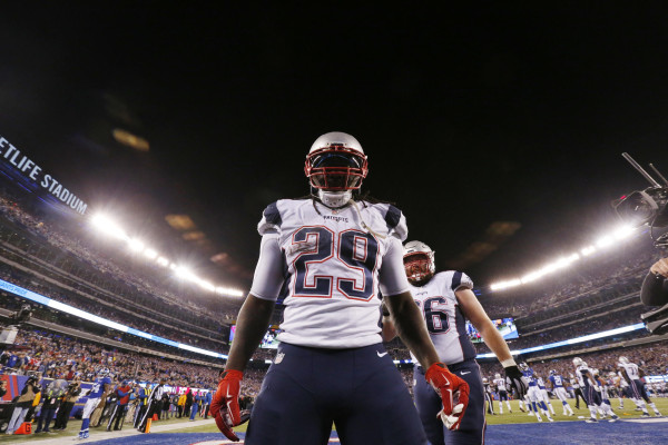 New England Patriots' LeGarrette Blount (29) reacts after a play during the second half of an NFL football game against the New York Giants Sunday Nov. 15, 2015, in East Rutherford, N.J. (AP Photo/Julio Cortez)