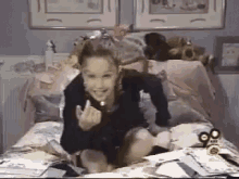 Le gif qui représente la grosse claque que j'ai reçue en entendant le set de Lacchesi. Tellement rare d'entendre un son qui te donne envie de tout lâcher pour l'écouter de plus près !