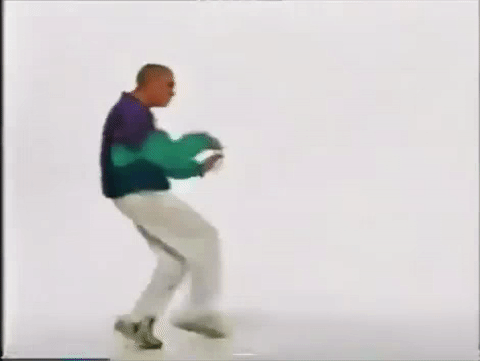 Ça décrit pas vraiment un moment spécifique mais plutôt toute la soirée, des gens aux animations derrière le DJ,en passant par la danse tout était dans le délire gabber 90's. Je regrette vraiment pas d'être allé depuis Paris jusqu'à Amsterdam pour cette soirée!