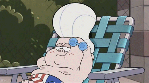 HAHA. Ouais.. Ma pote roulait des pelles à sa nouvelle meuf tranquillement tsais, en foutant le seum sans pression à son parterre d’admiratrices, seins nus sous les néons. Moi je kiffais mon son tsais. Et là elle me glisse à l’oreille que l’Exe relou dont elle m’a déjà parlé à de nombreuses reprises est la personne juste derrière nous. Ne me dites jamais ça. Je me suis retourné direct en criant “ah ouais qui ça ????” bien fort. Je crois que j’ai fait exprès. Je ne sais pas qui j’ai le plus gêné. La prochaine fois, ne m’interrompez en plein petits-pas-de-danse avec vos drama gouines. Thnx.