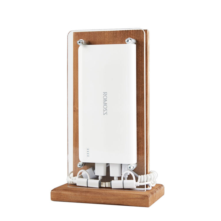 cafe-resto-power-bank-charger-for-restaurants-bars-hotel-smartphones-tablets-wood-1
