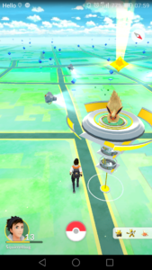 En Pokémon-gym kontrollert av det gule laget, Team Instinct.