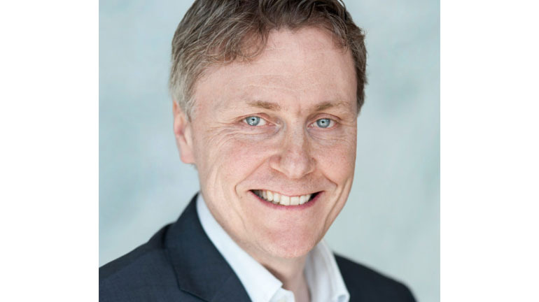 Bjørn Taale Sandberg, teknologidirektør i Telenor spår fem store teknotrender i 2017 – og denne gangen er ikke VR med på lista.