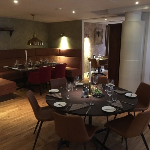 Feeling Restaurant & Wine bar
