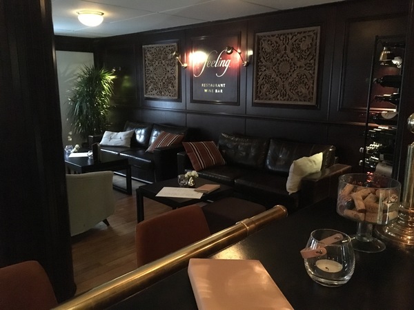 Feeling Restaurant & Wine bar