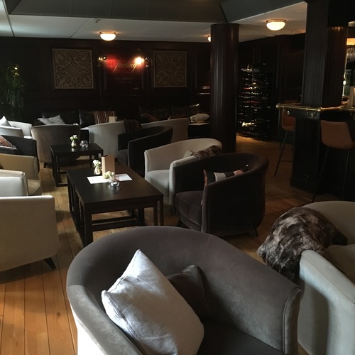 Feeling Restaurant & Wine bar
