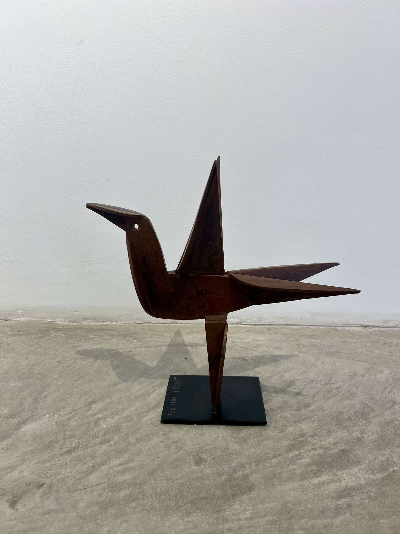 gallery artwork titled: Bird image alt