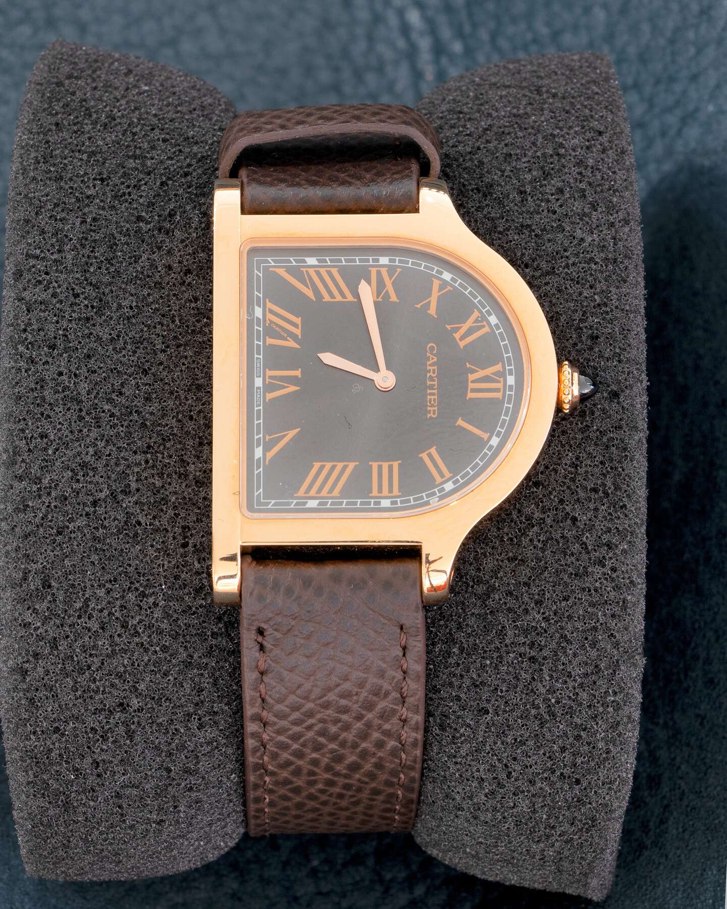 gallery artwork titled: Cloche image alt