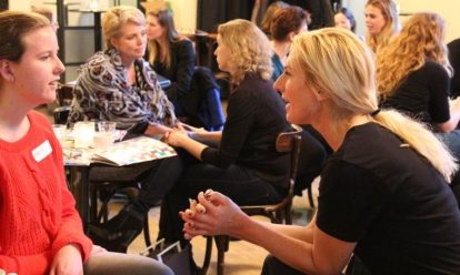 ‘Netvliestraining’ in de cursus Publiek leiderschap voor vrouwen ‘Netvliestraining’ in de cursus Publiek leiderschap voor vrouwen