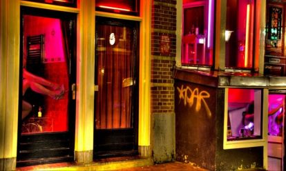 Het politieke debat over prostitutie in Nederland Het politieke debat over prostitutie in Nederland