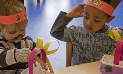 Jongens in de kinderopvang, een nieuw fenomeen? Jongens in de kinderopvang, een nieuw fenomeen?