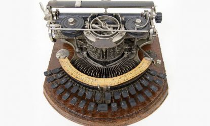 Hammond schrijfmachine in bezit geweest van Johanna Naber uit de collectie IAV Atria 127 Objecten
