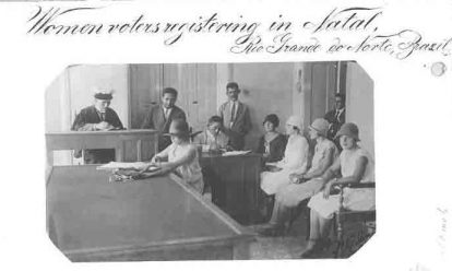 Vrouwenkiesrecht -Women voters registering in Natal, Rio Grande do Norte, Brazil Vrouwenkiesrecht