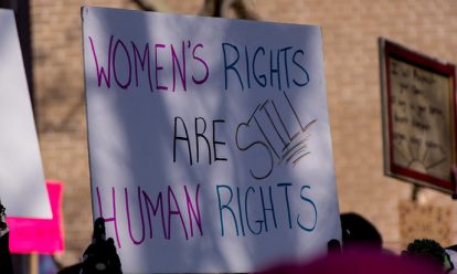 coronacrisis zet vrouwenrechten wereldwijd onder druk Coronacrisis zet vrouwenrechten wereldwijd onder druk