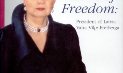 Latvijas prezidente Vaira Vīķe-Freiberga Latvijas prezidente Vaira Vīķe-Freiberga