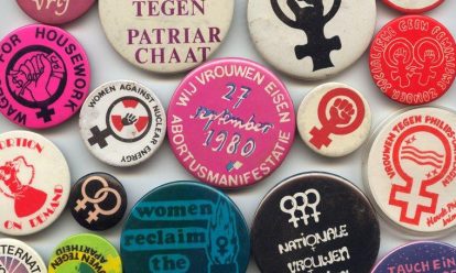 buttons uit collectie Atria Tips voor je (profiel)werkstuk over feminisme