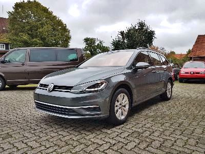 Volkswagen Golf Variant Comfortline 1.5 TSI DSG / Navi Voll LED 