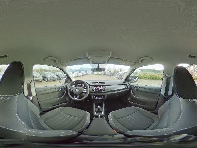 Skoda Fabia Combi Style PDC v+h / DAB+ KAMERA 