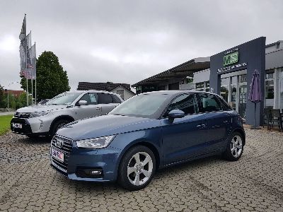360° Außenansicht Audi A1 Sportback      1.0 TFSI sport ultra+Sportsitze+Sportfahrwerk+Dach Kontrastfarbe+Klimaautomatik+Einparkhilfe APS+Navigations-Paket+Media-Paket+XENON+Sitzheizung+5-Sitzer !  