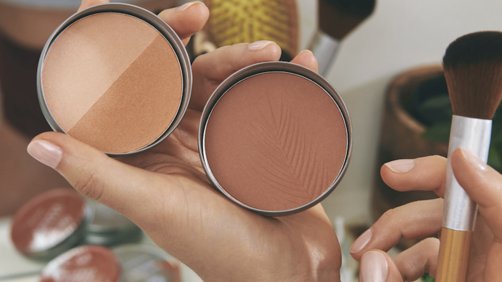 Makiyajda Bronzerin Rolu və Doğru İstifadəsi