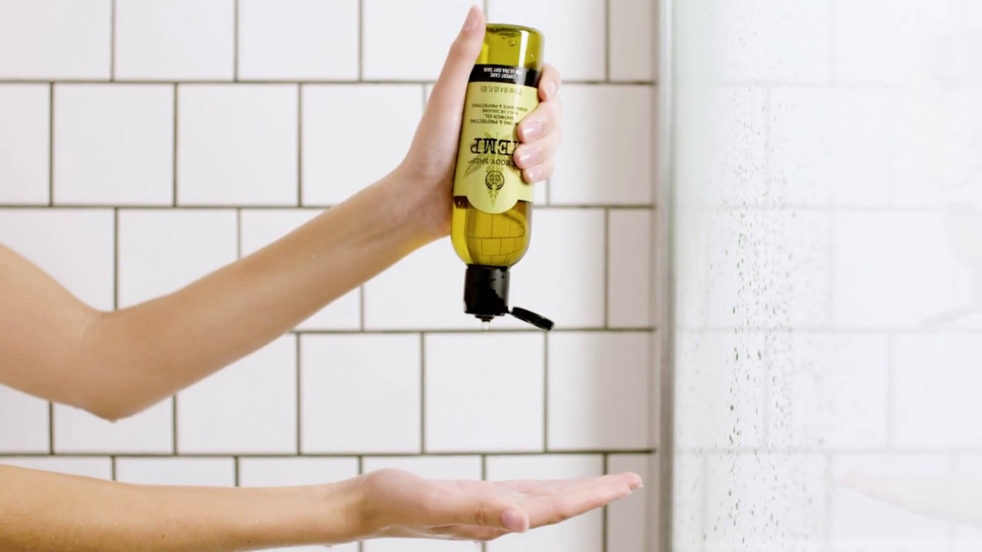 Duş Yağı Nədir və Necə İstifadə Edilməlidir?