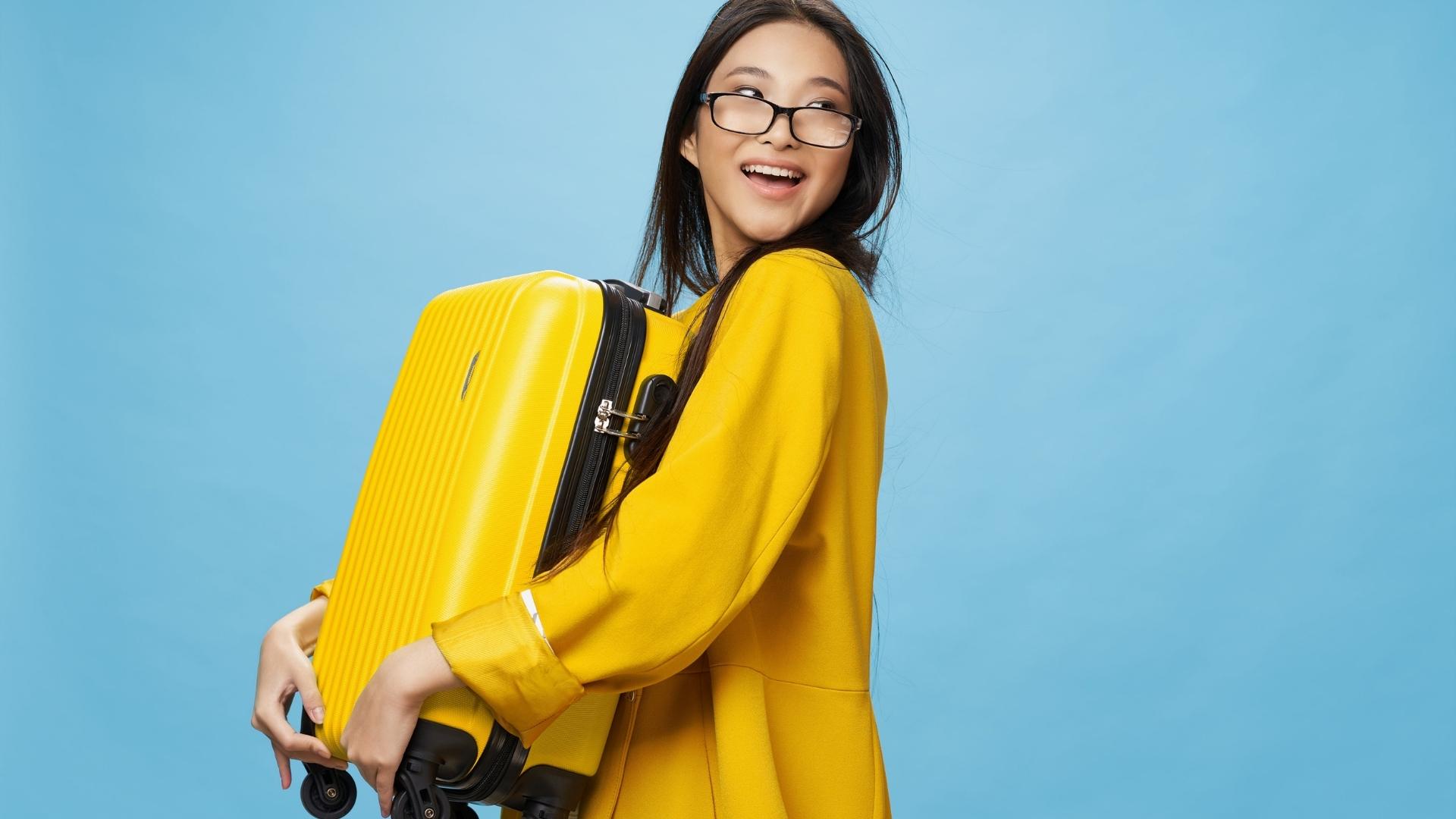 Səyahət Çantasında Mütləq Olmalı 7 Baxım Məhsulu