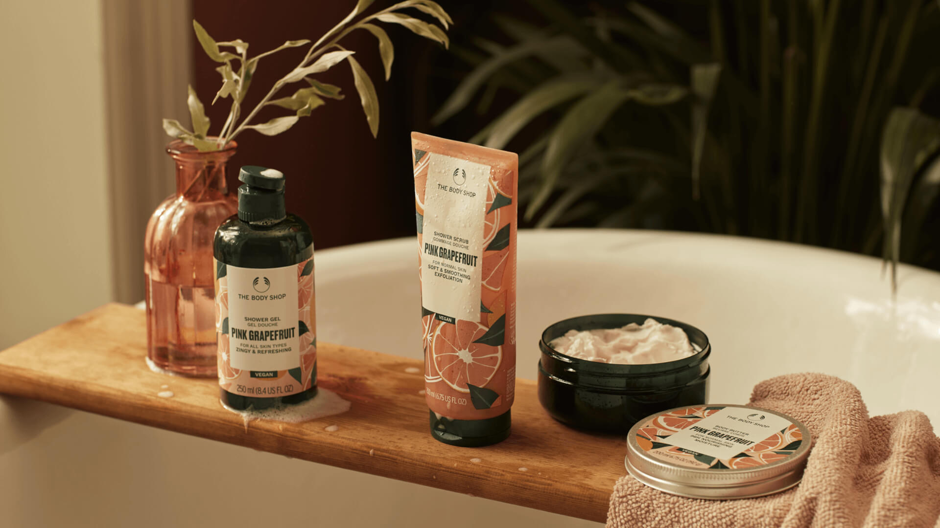 Dərinin təbii parıltısını artırır