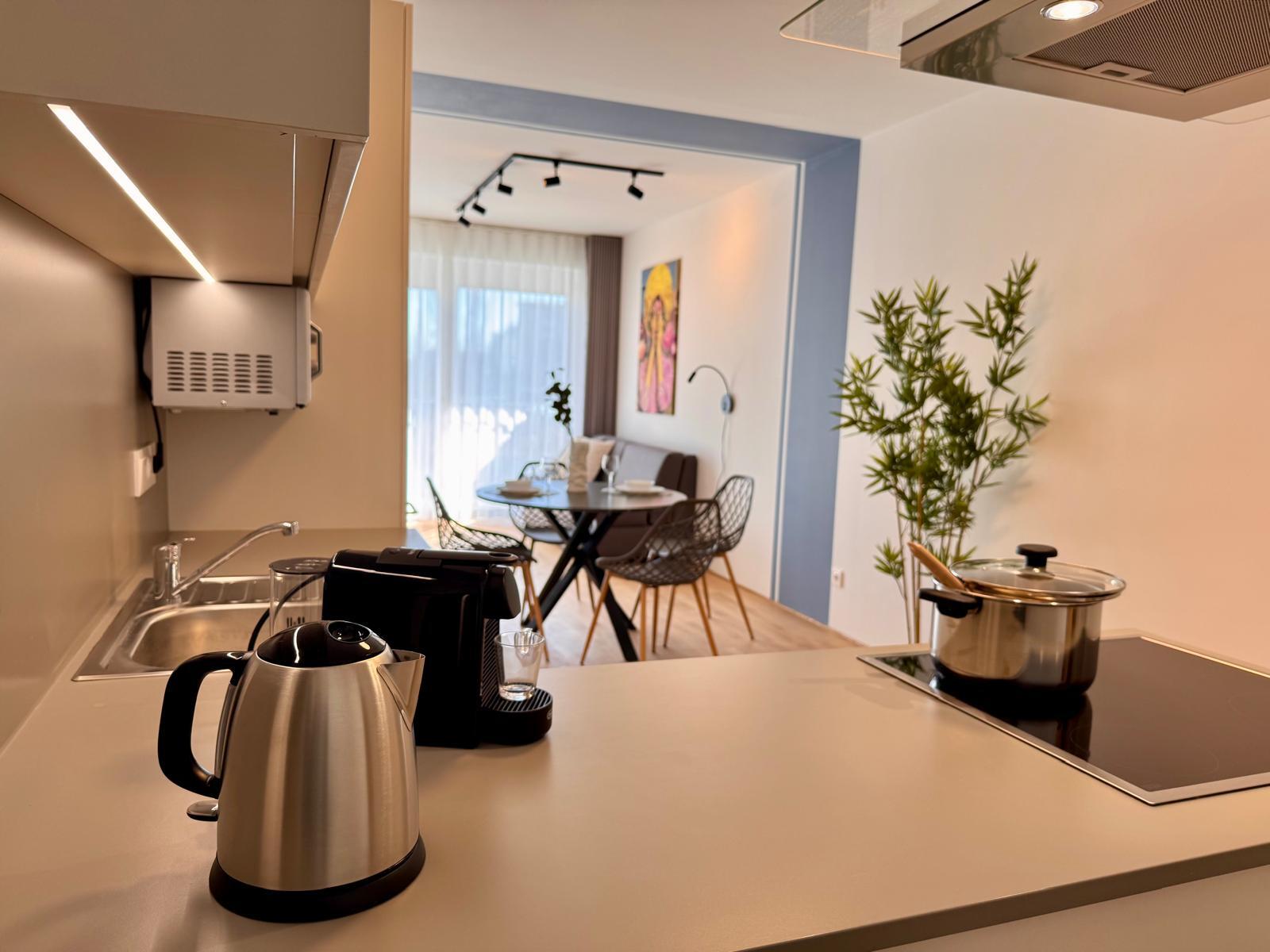 M2 Suites Premium apartment image