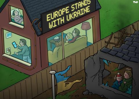 Cartoon showing two neighboring houses. One house shows people watching a movie and listening to music. A thermostat on the wall indicates it's 21 degrees Celsius inside. A person is holding a smartphone in his hands with a low battery symbol visible on the display. He is looking a a socket to charge it; the socket is currently taken by a plug that connect to a cord that goes outside and to the roof of the house, where it is powering a large LED sign on the roof. The sign reads: 'Europe stands with Ukraine'