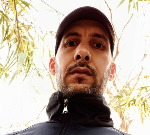 Aziz Boukrezi