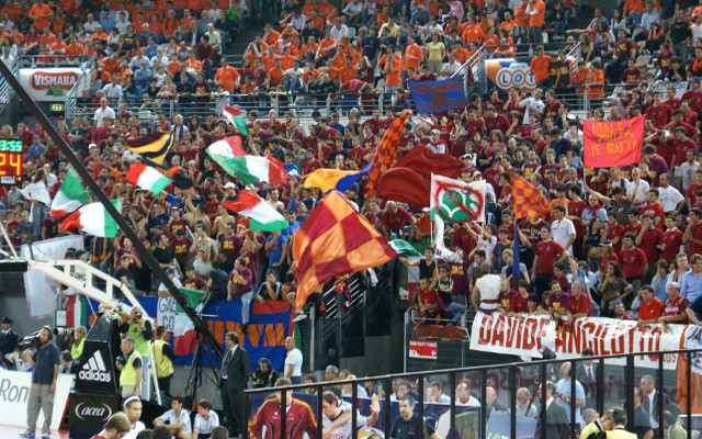 Pallacanestro_Virtus_Roma_supporters