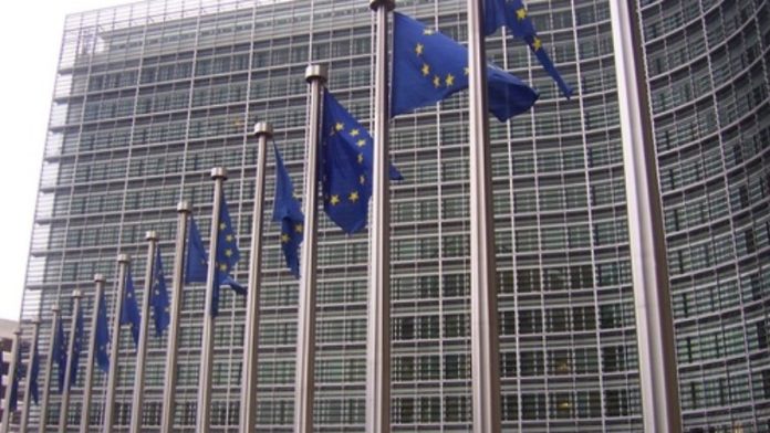 eu_flags-1-1-880x495