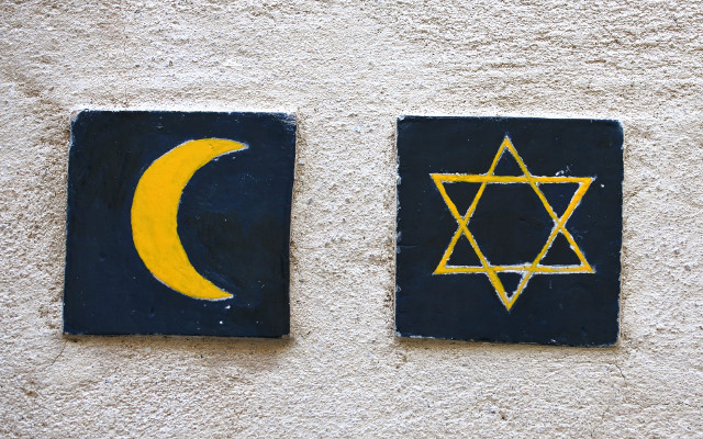 Central Council of Jews launches Jewish-Muslim dialogue project