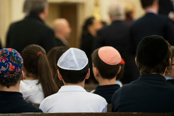 Man armed with knives tried to enter Antwerp synagogue