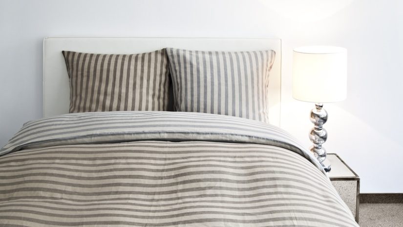 stylová postel boxspring 200 x 200