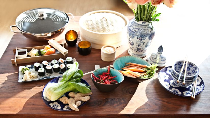 Wok à induction avec couvercle