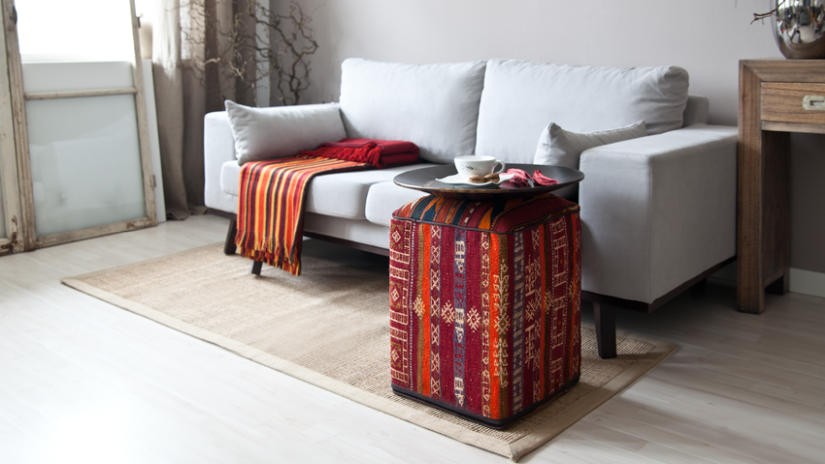 Červená deka v boho štýle