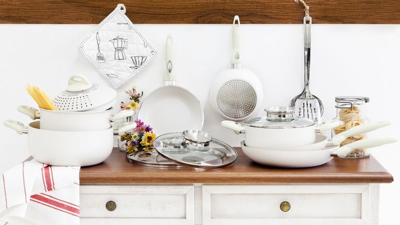 Elegantné biele panvice