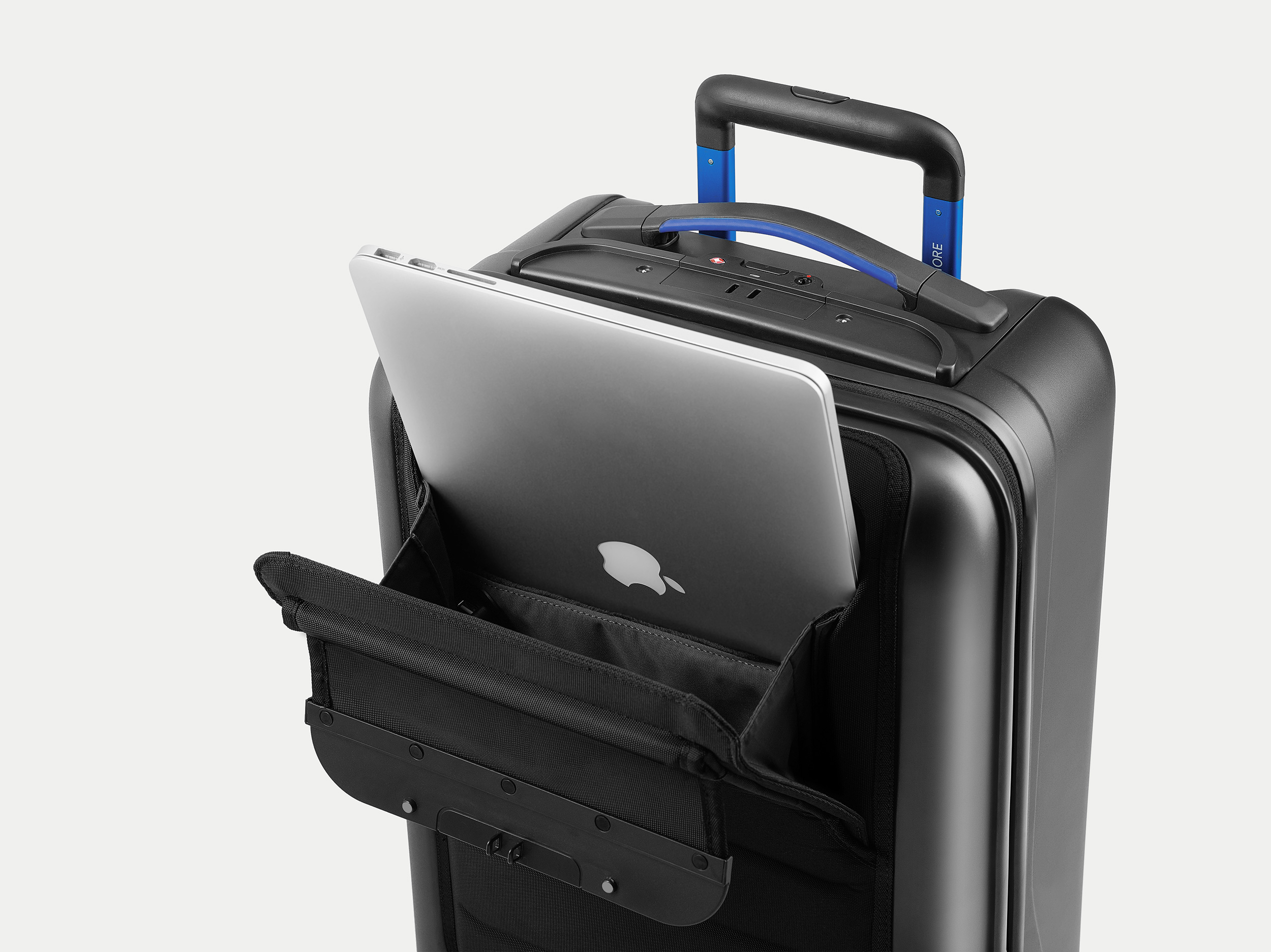 Carry-on_10_laptop_3quarter_mac