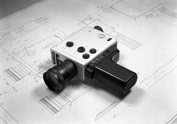 Braun Nizo 561 camera and drawings