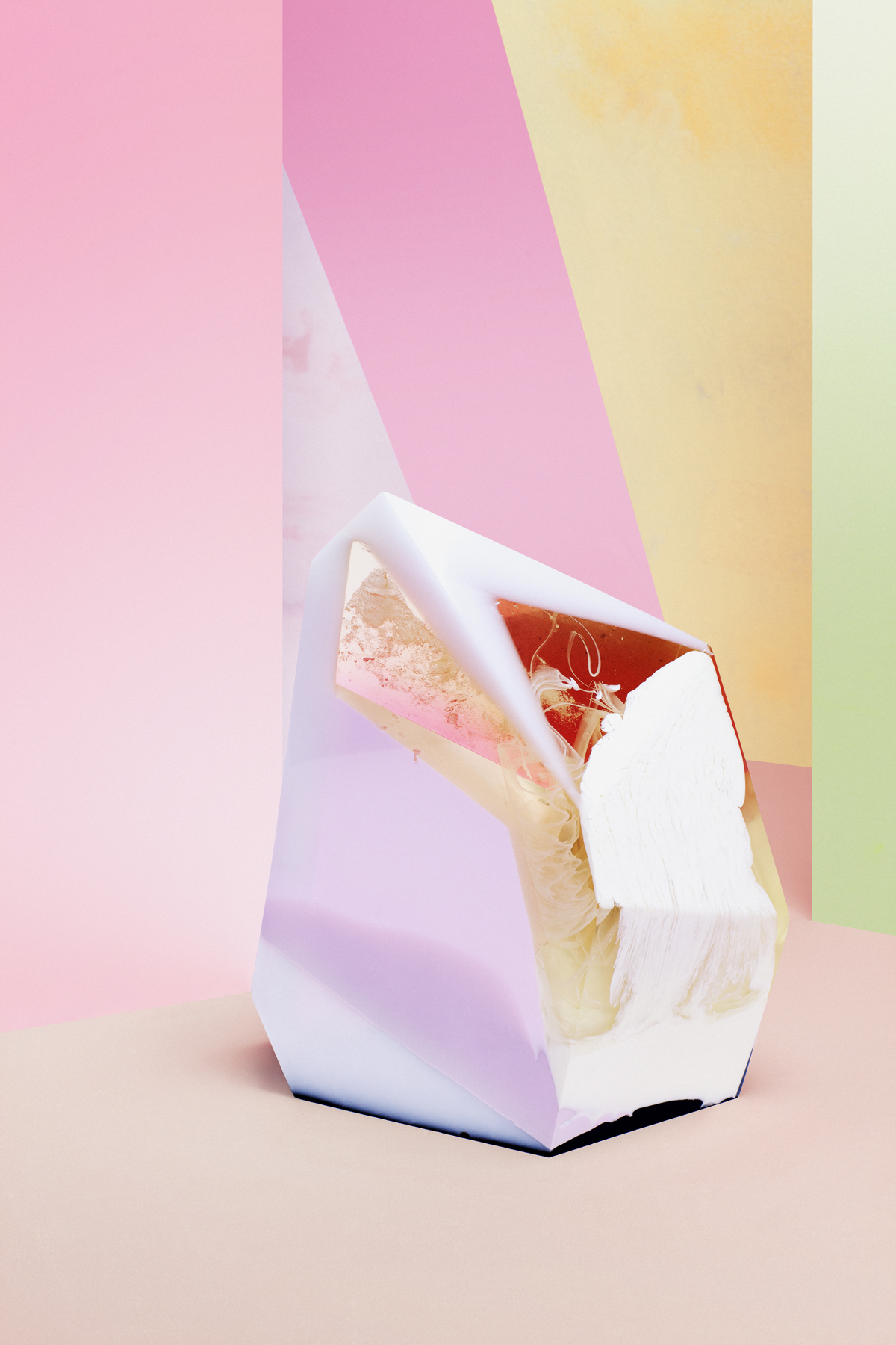 Tonka resin sculpture by Zuza Mengham for Laboratory Perfumes. Image: Ilka & Franz