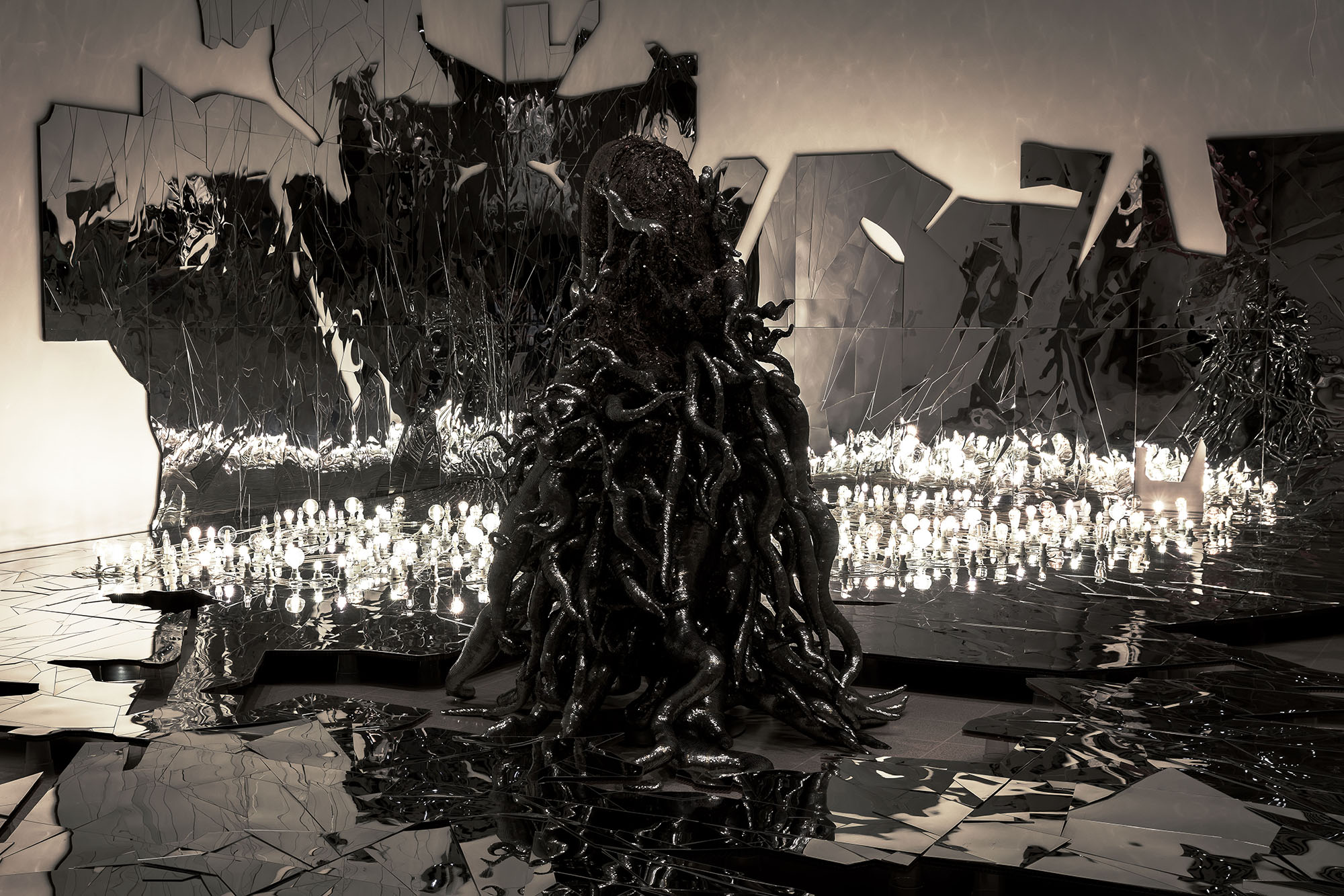 Lee Bul