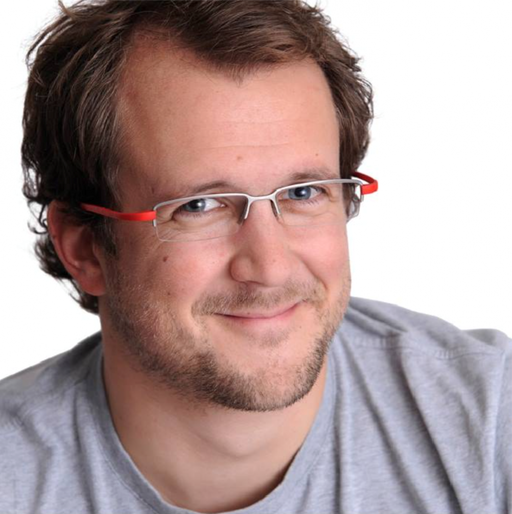 Steve Buzz Pearce