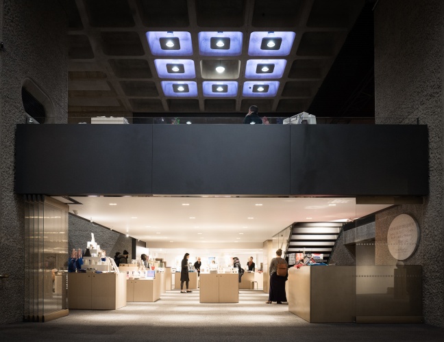 barbican-shop-photo-credit-nicholas-triantafyllou-al1000904-edit