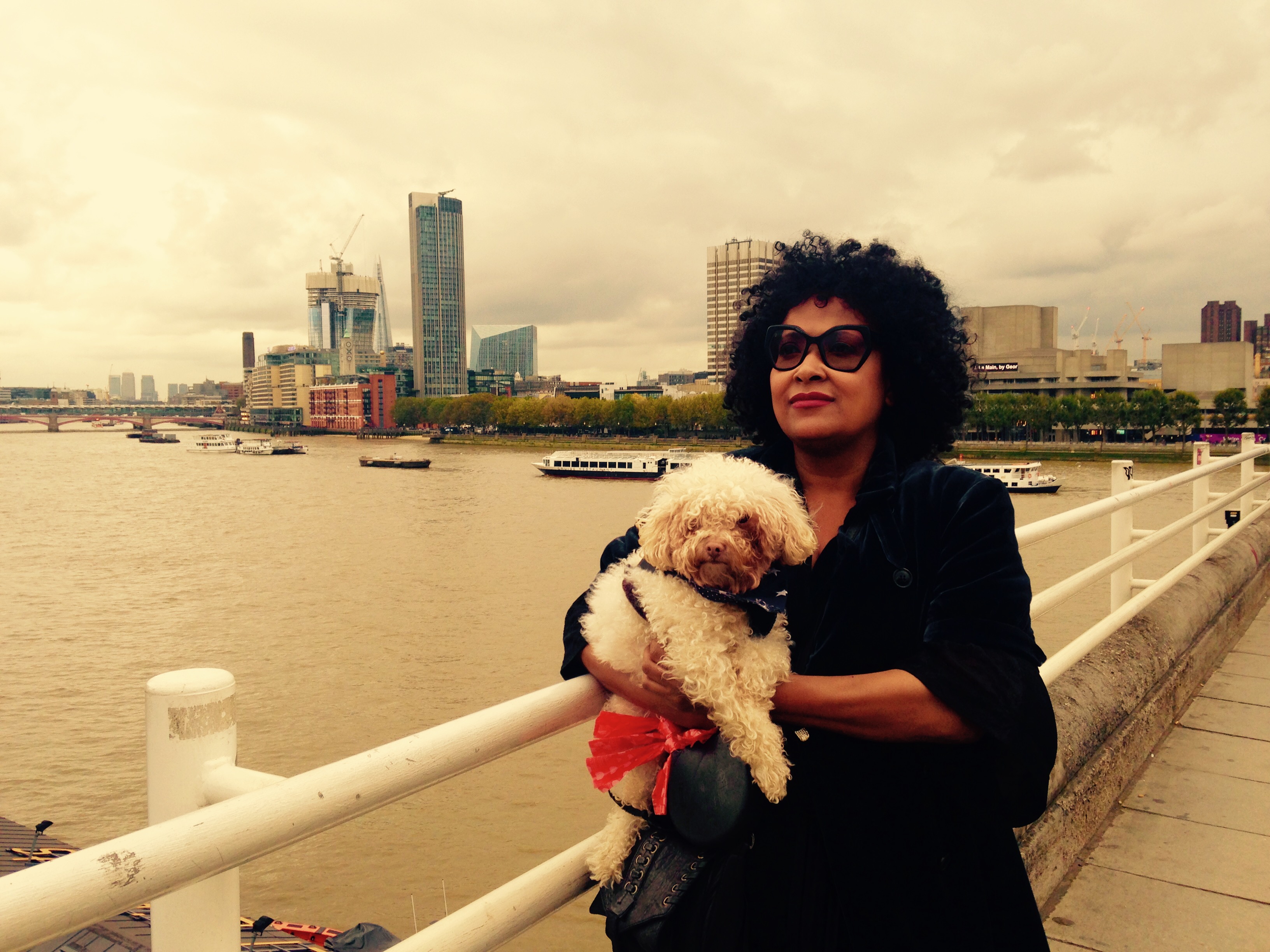 jo_and_winston_waterloobridge_byjondaniel