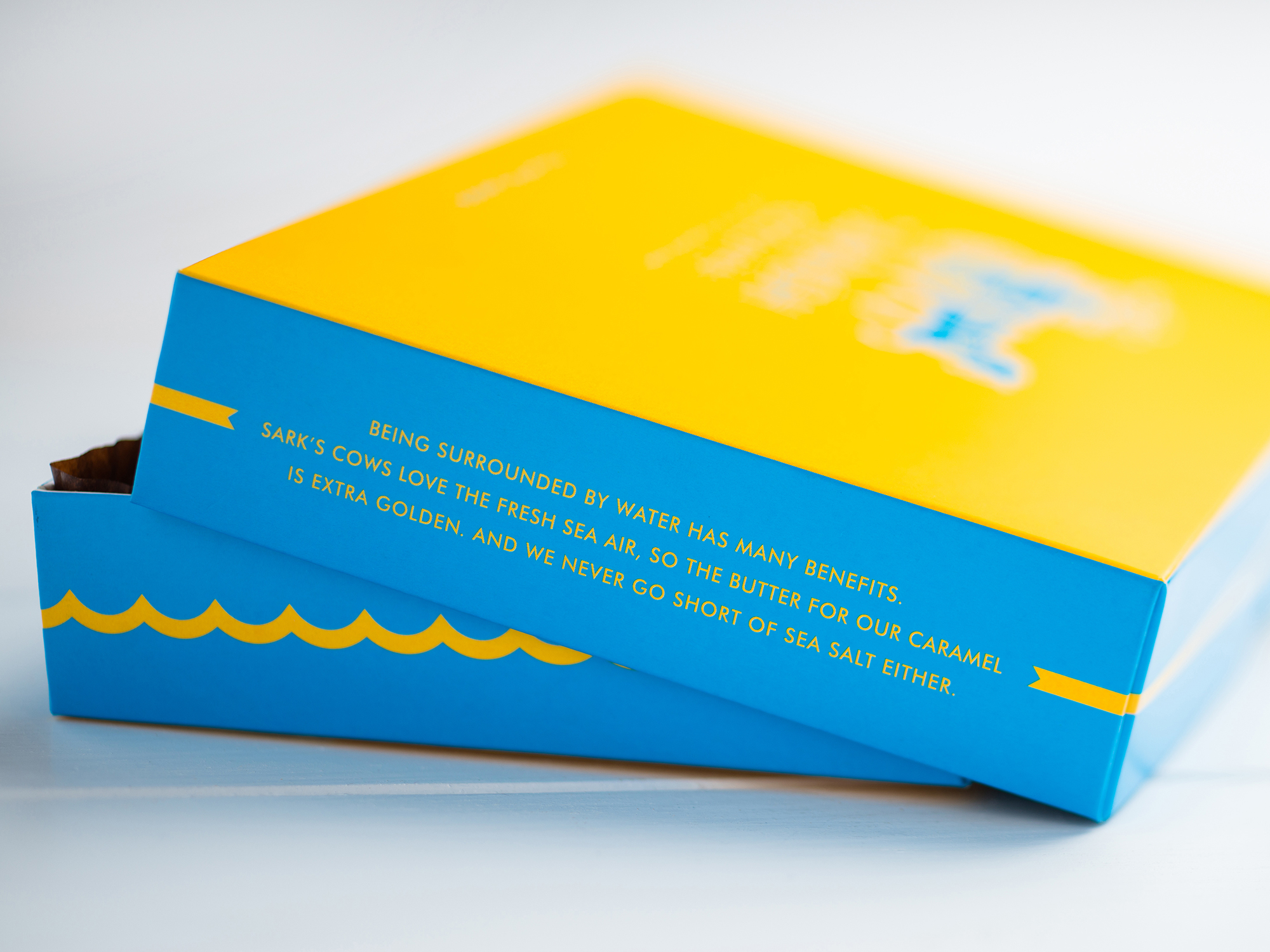 07_72dpi_caragh-chocolates_packaging-detail-2
