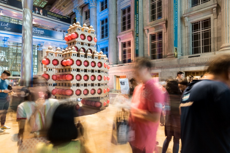 noa-haim_-national-gallery-singapore-_pagodas-robot_001-lr